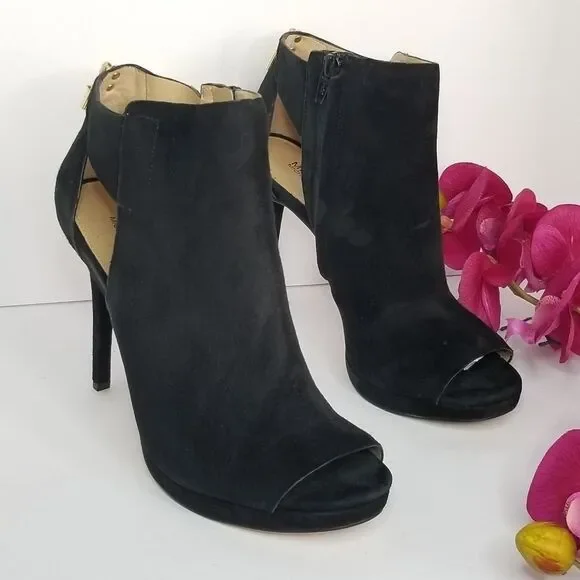 COPY - 🆕️Michael Chic Black Booties - Picture 3 of 10